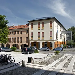 Centro Della Famiglia 2*, Treviso Olaszország